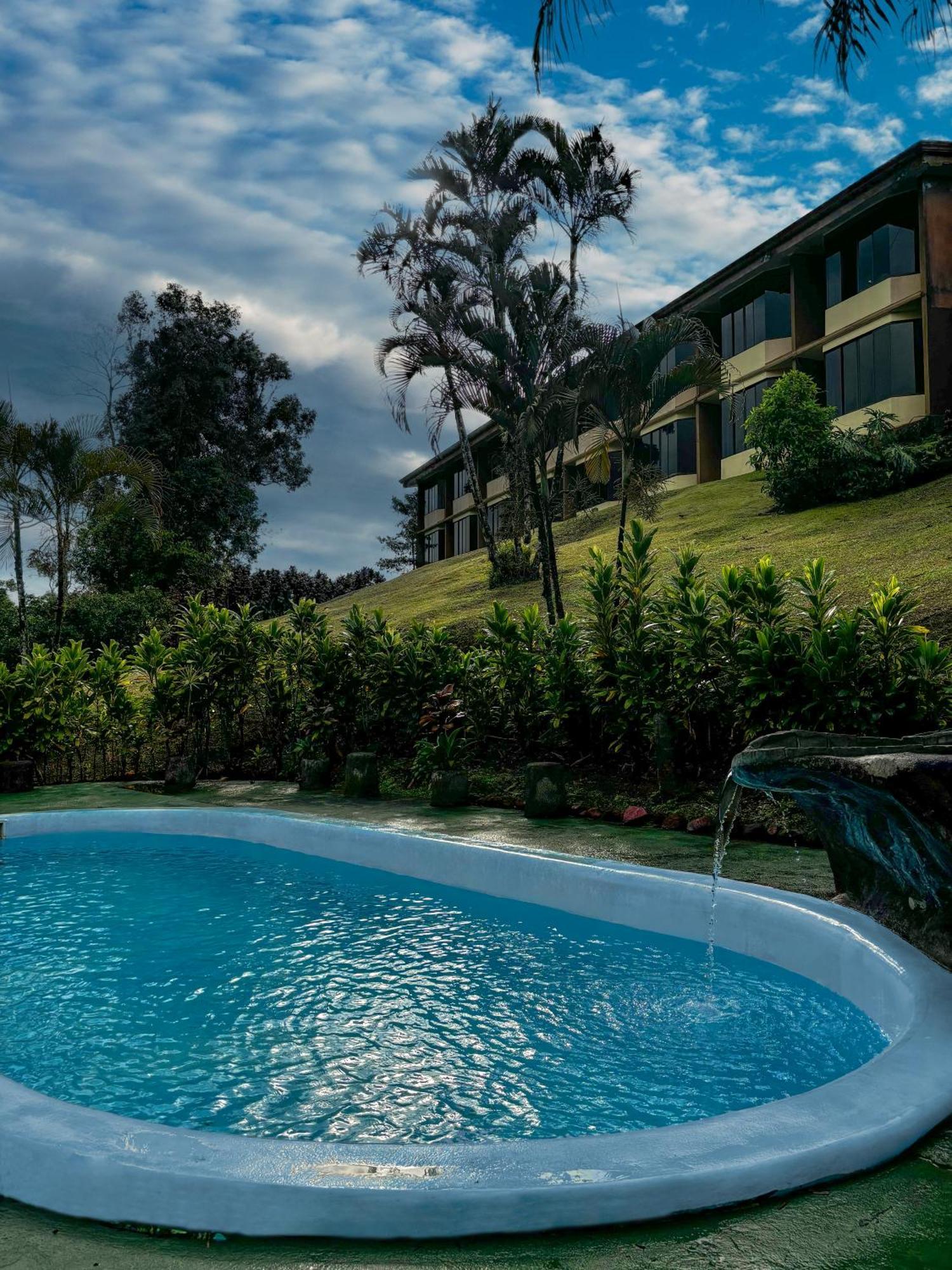 Arenal Roca Lodge & Bungalows La Fortuna 외부 사진