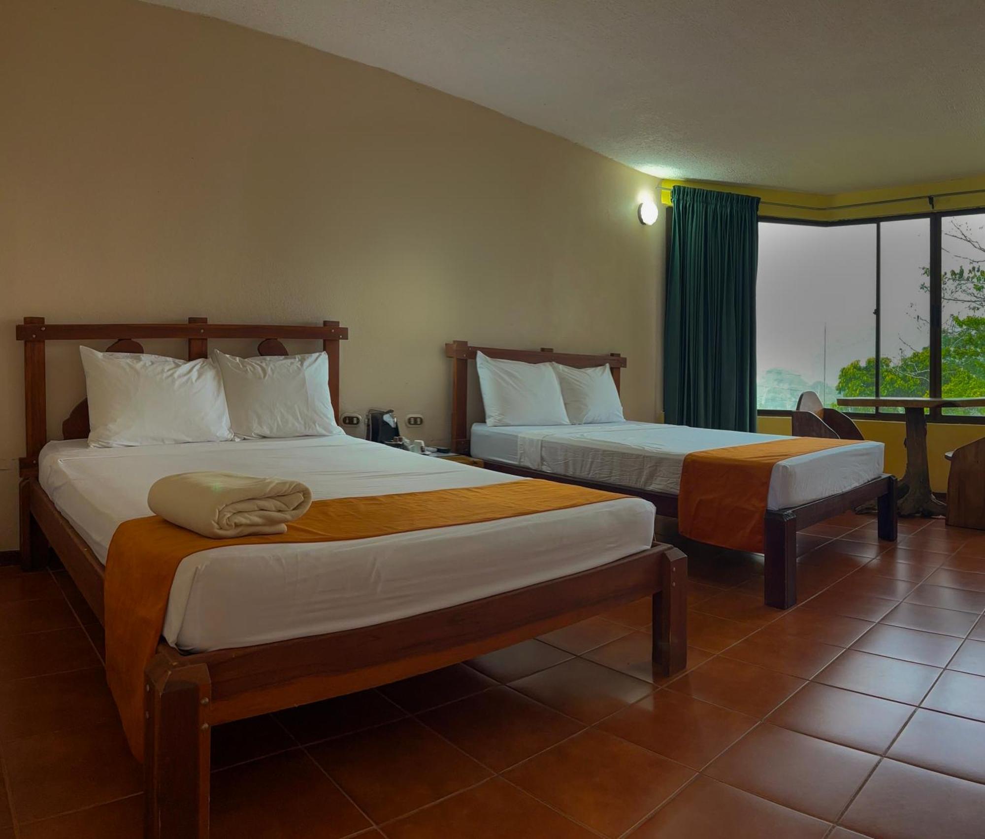 Arenal Roca Lodge & Bungalows La Fortuna 외부 사진