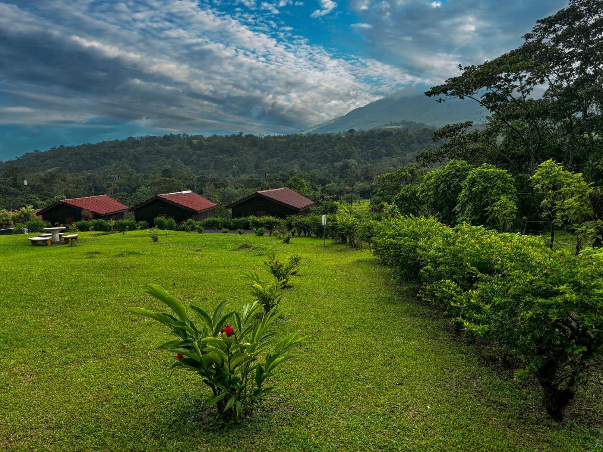 Arenal Roca Lodge & Bungalows La Fortuna 외부 사진