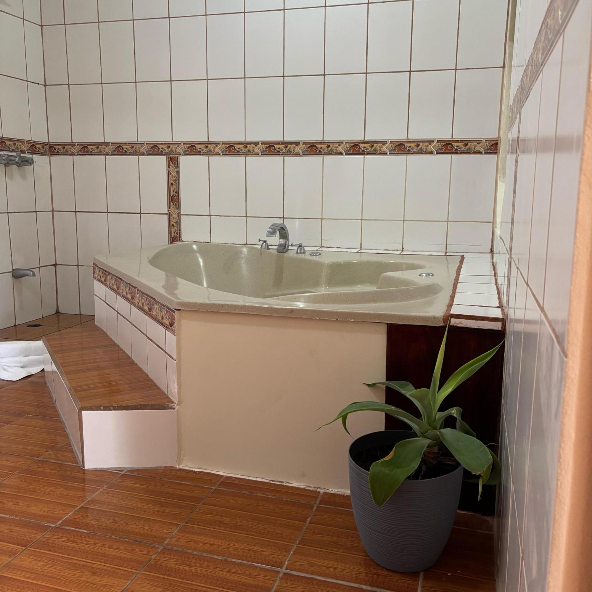 Arenal Roca Lodge & Bungalows La Fortuna 외부 사진
